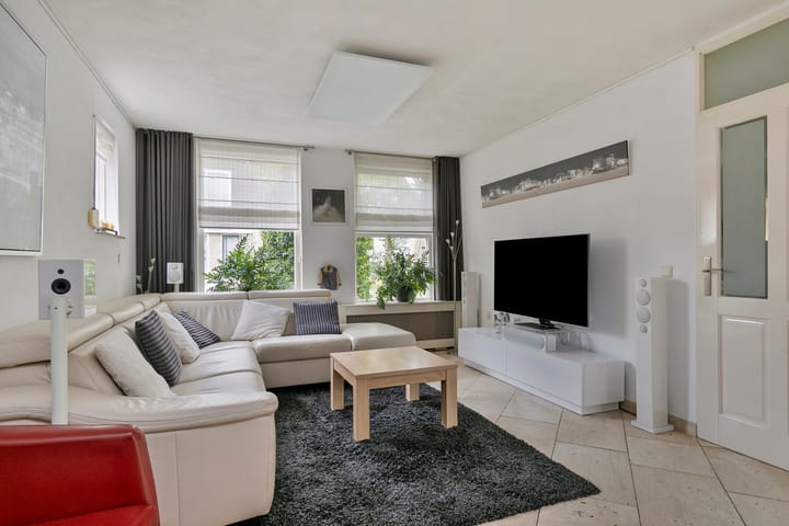 Foto 6 van Rietvoornborch 9