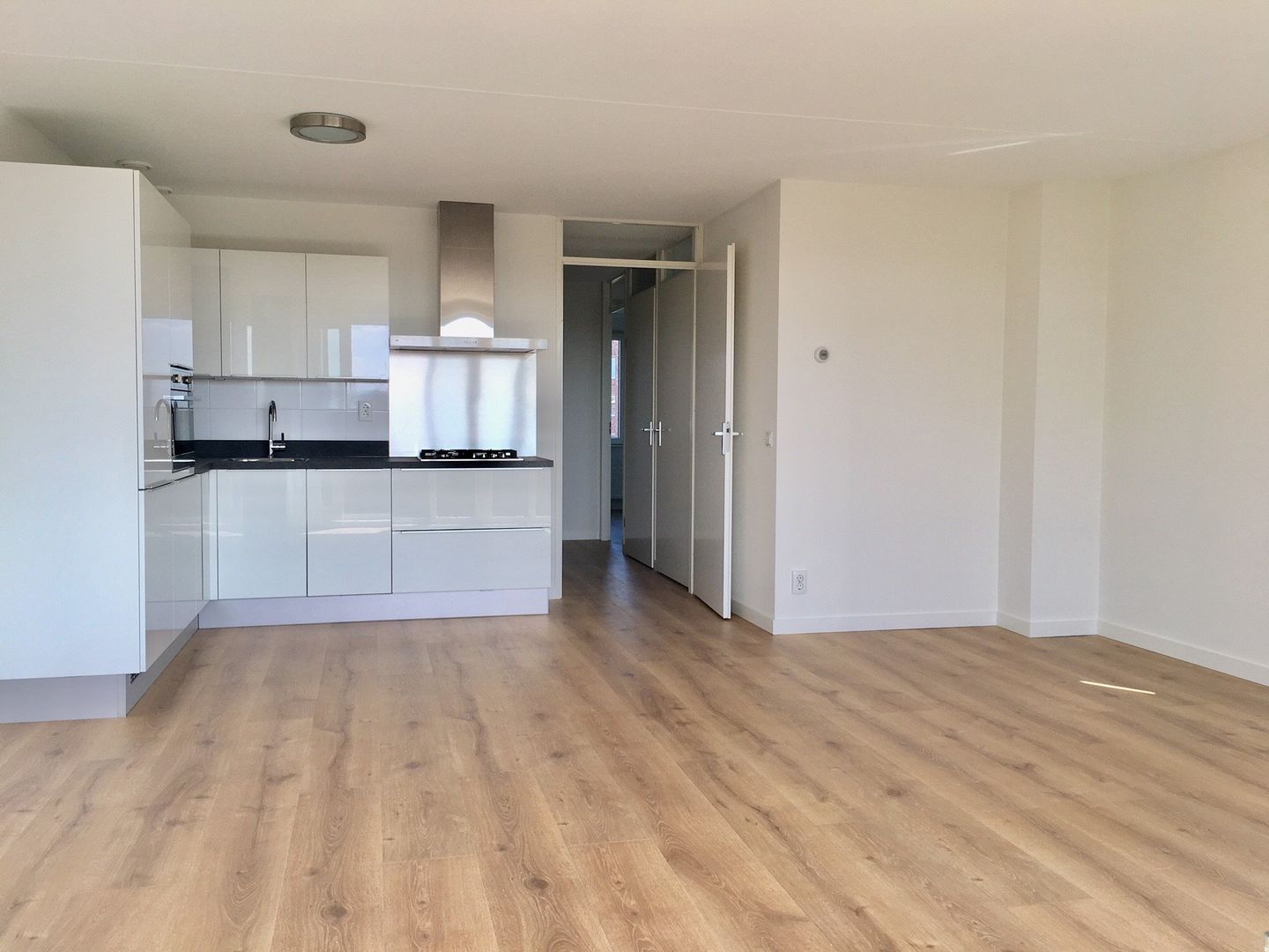 Foto 5 van Marsmanplein 190