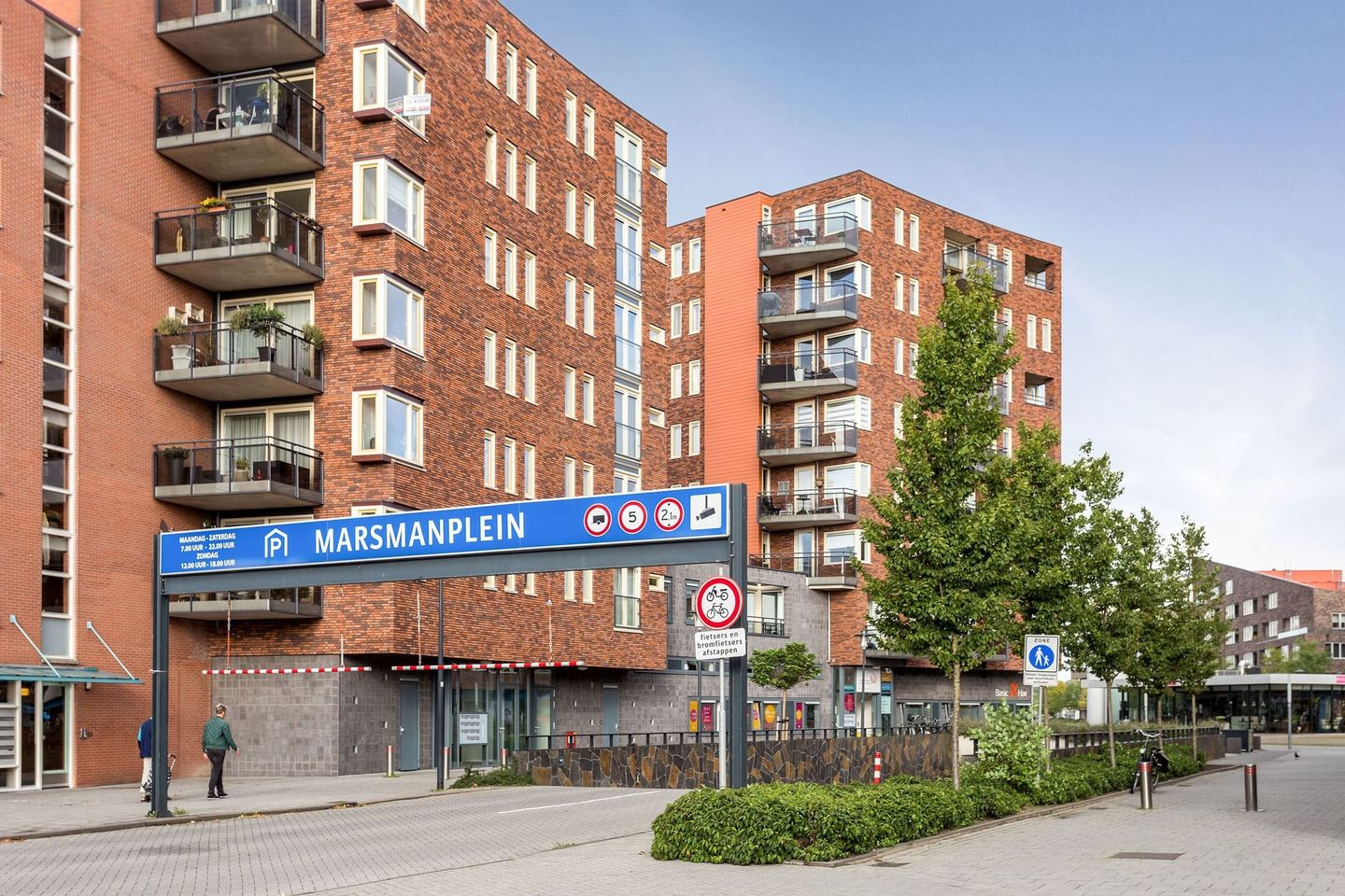 Foto 19 van Marsmanplein 190
