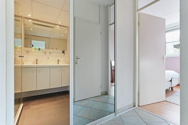 Foto 13 van Wilgenstraat 84