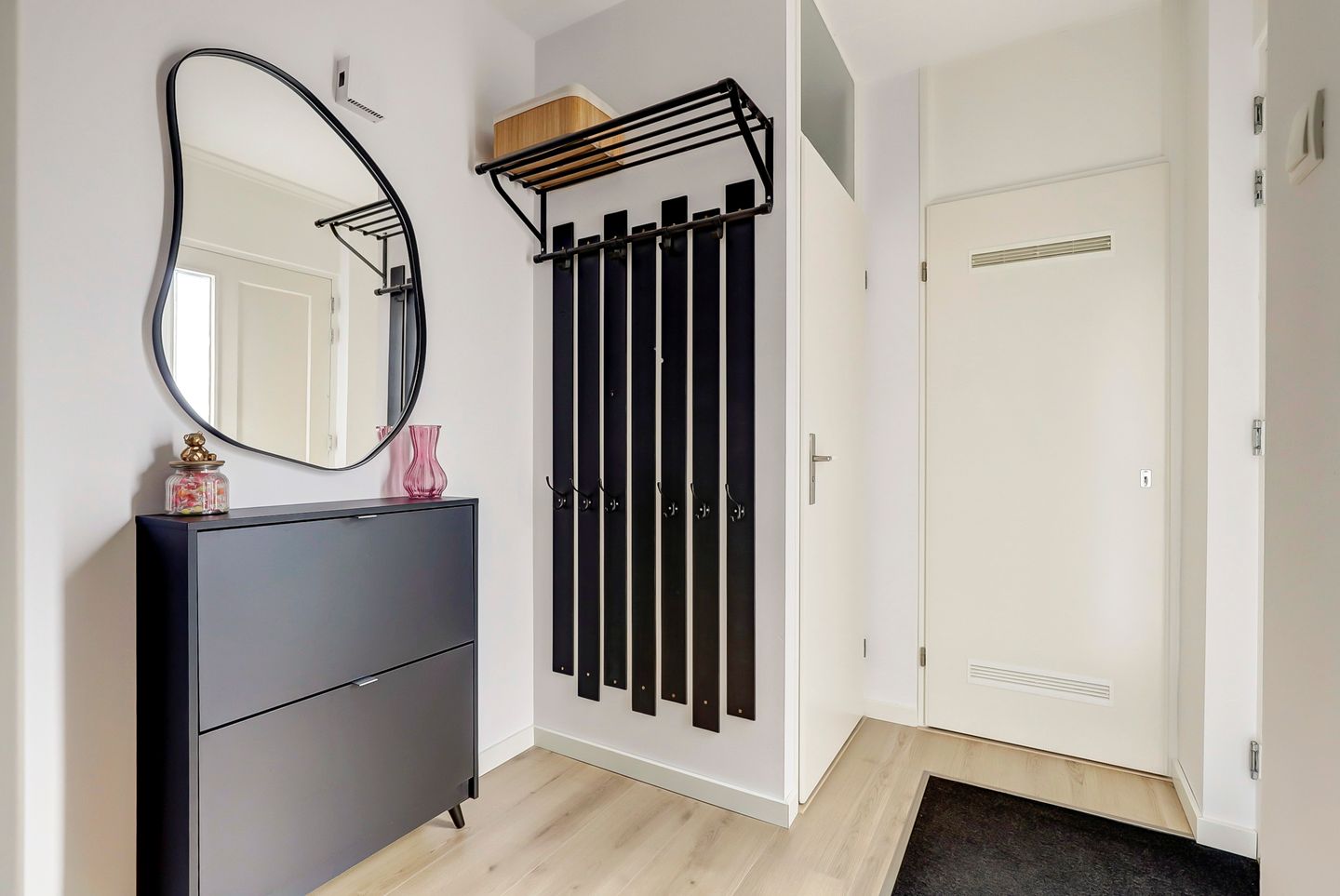 Photo 14 of Alpherbrink 3