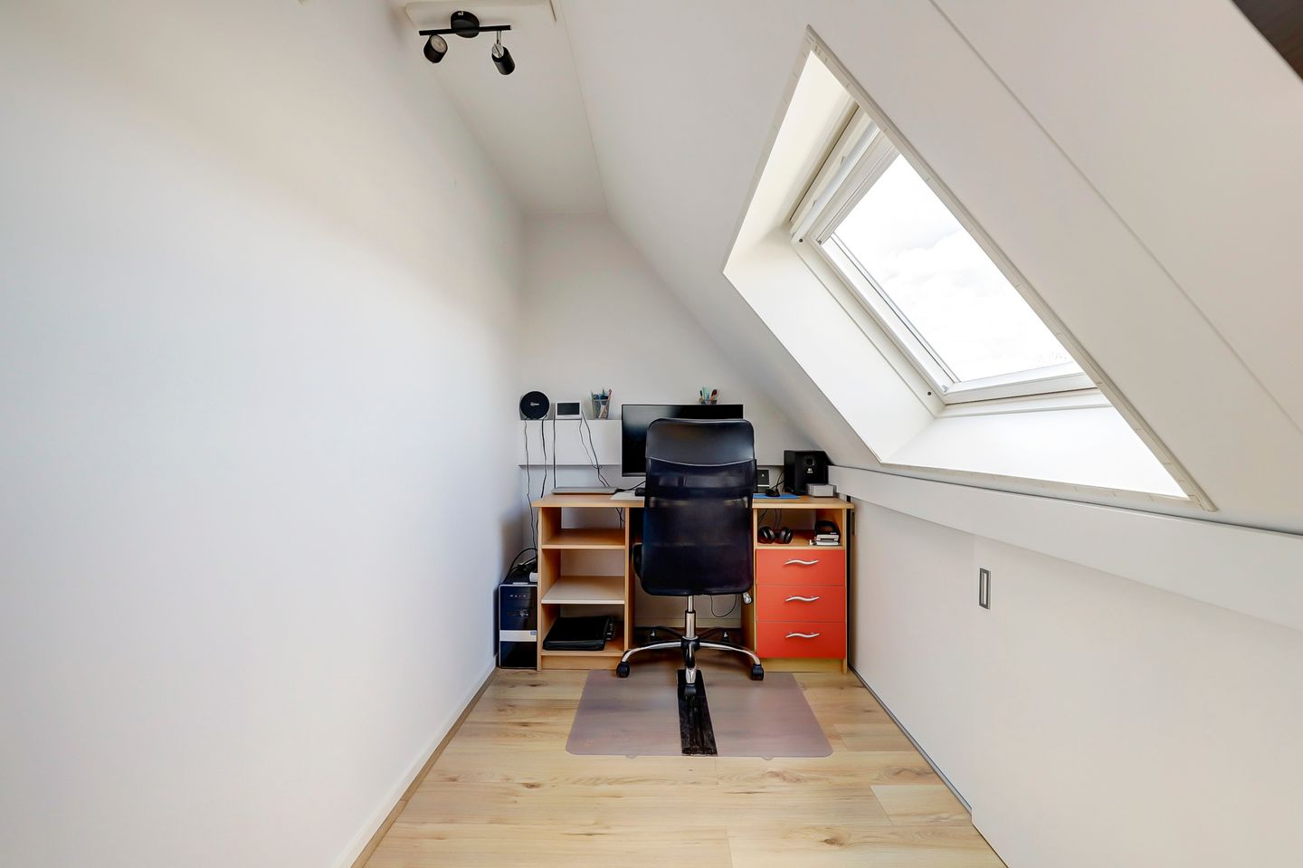 Photo 25 of Alpherbrink 3