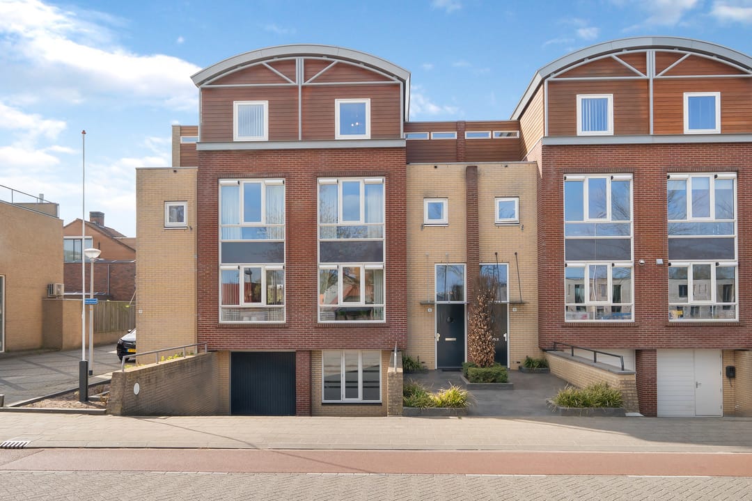 Photo 1 of Mettingenlaan 42