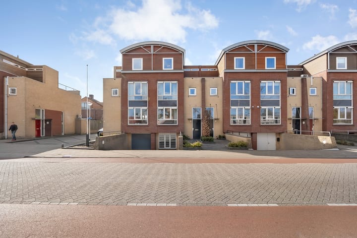 Photo 48 of Mettingenlaan 42