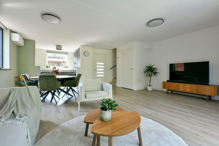 Photo 9 of Bouwmeester 83