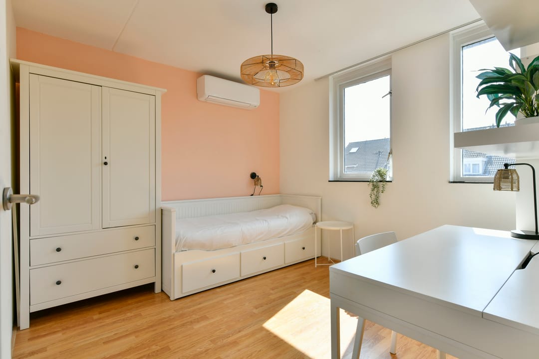 Foto 13 van Bouwmeester 83