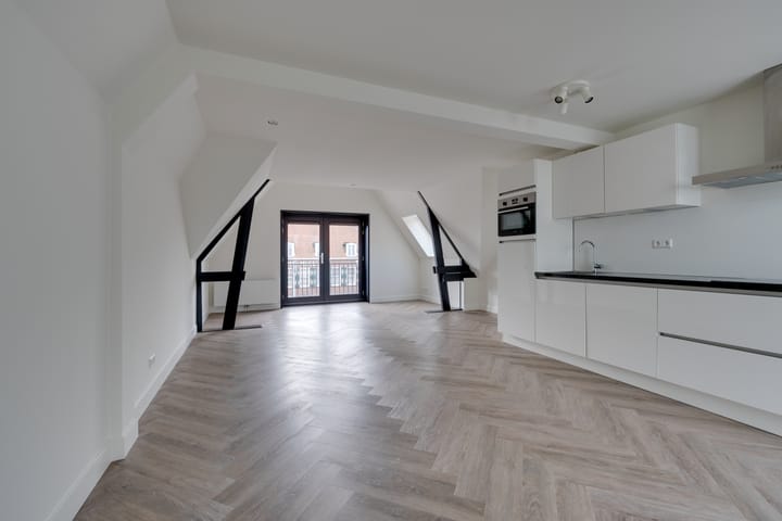 Photo 2 of Julianaweg 69-A