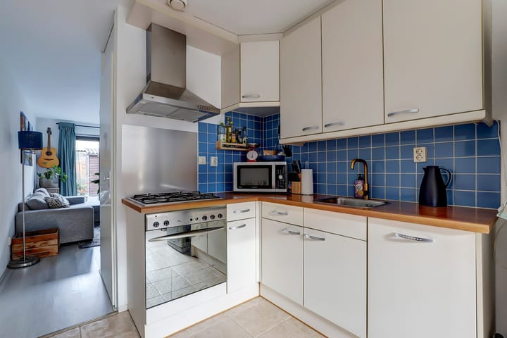 Photo 8 of Emily Brontësingel 88