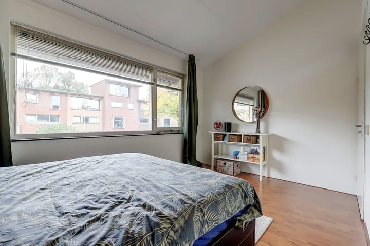 Photo 18 of Emily Brontësingel 88