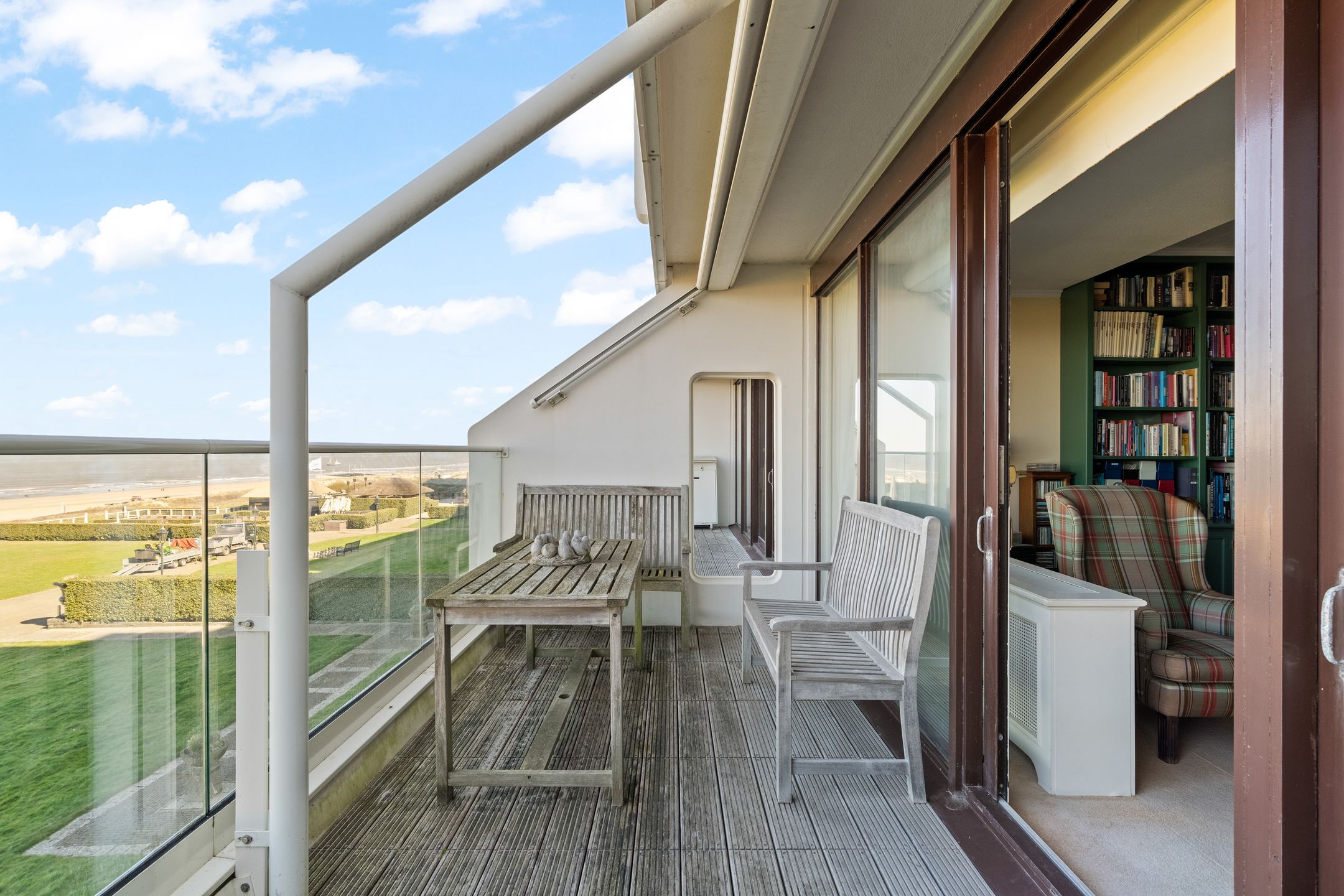 Foto 9 van Marevista 24