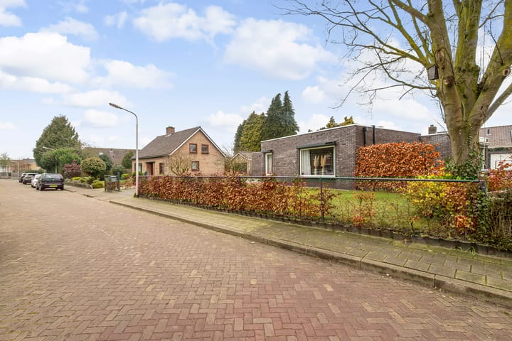 Foto 28 van Jan Steenstraat 53