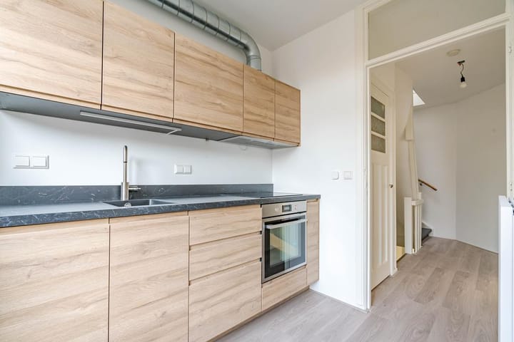 Foto 16 van Van Bossestraat 84