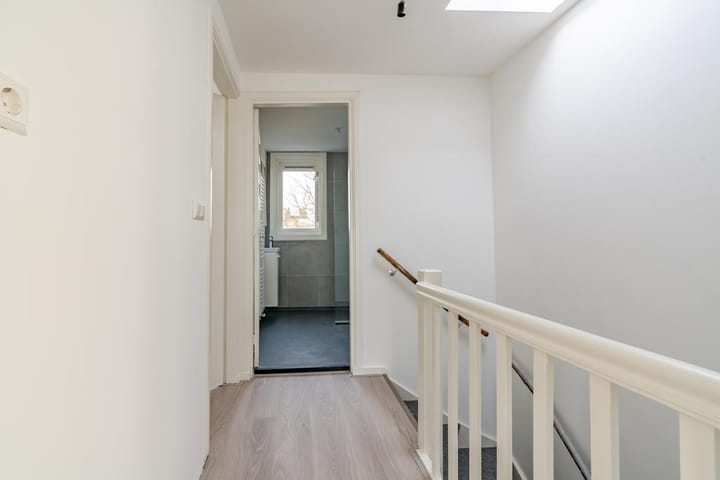 Foto 19 van Van Bossestraat 84