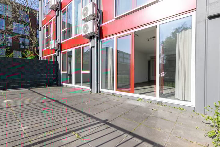 Foto 12 van Halverwege 9