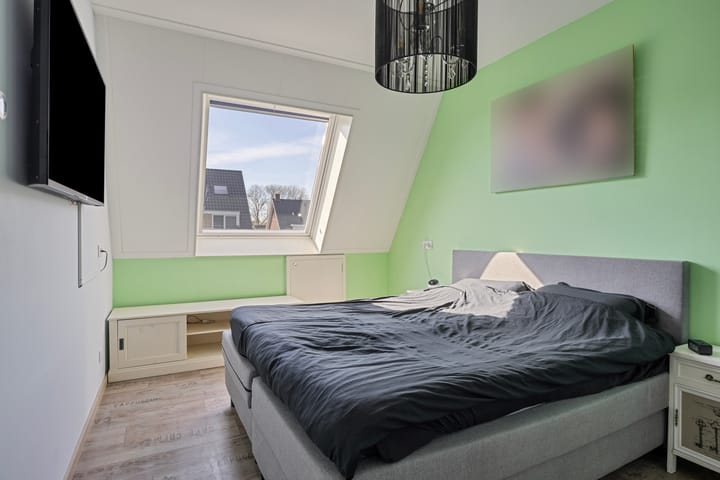 Photo 11 of Van Irhovenstraat 27