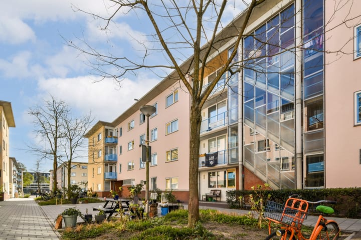 Foto 22 van J.C. van Epenstraat 87