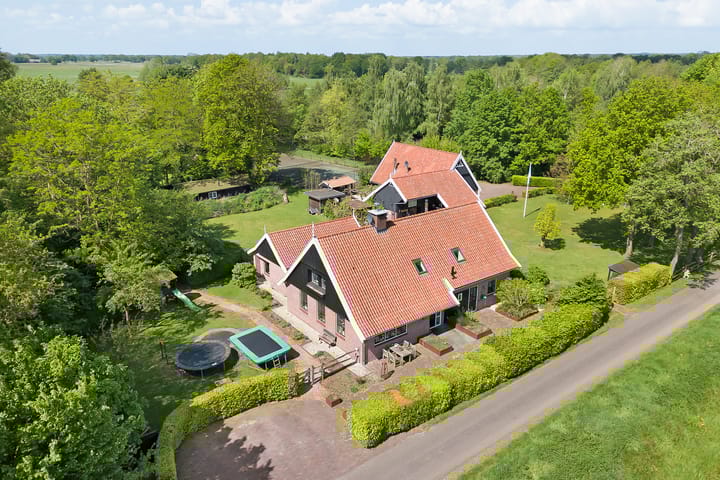 Koopwoningen - huizen te koop in [Funda]