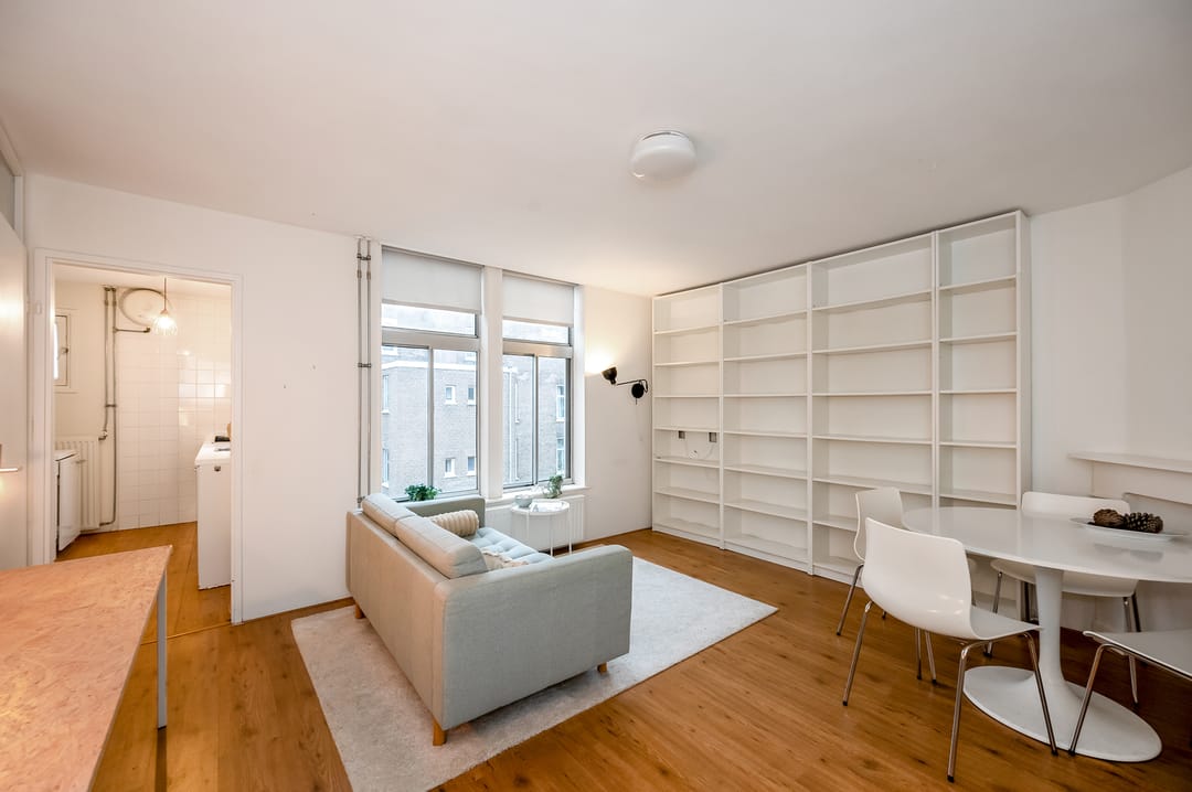 Photo 2 of Van Reigersbergenstraat 49-3