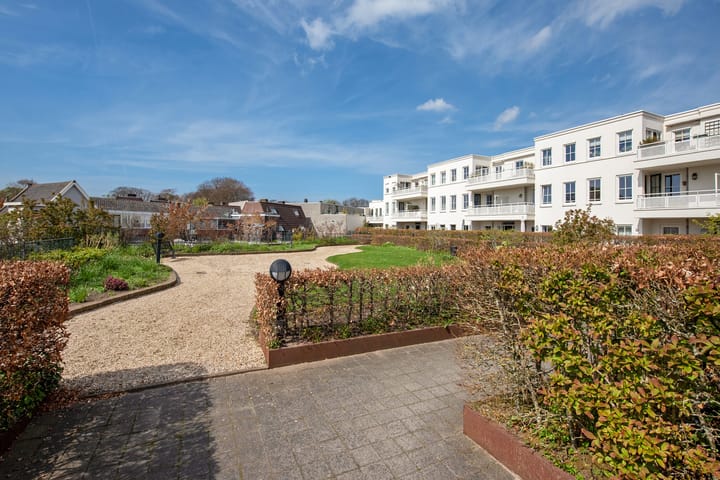 Photo 5 of Van Hogendorpstraat 105