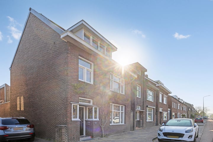 Foto 2 van Heerlerbaan 29