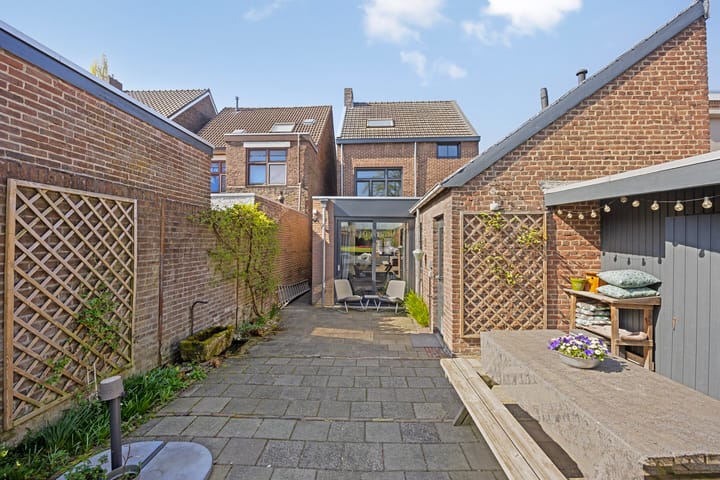 Foto 28 van Heerlerbaan 29