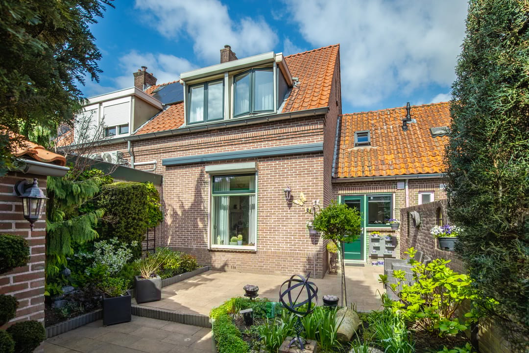 Photo 22 of Rheastraat 5