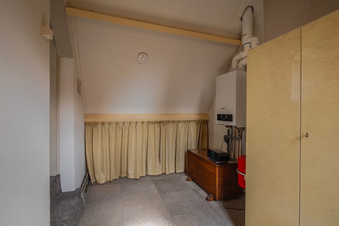 Photo 31 of Rheastraat 5