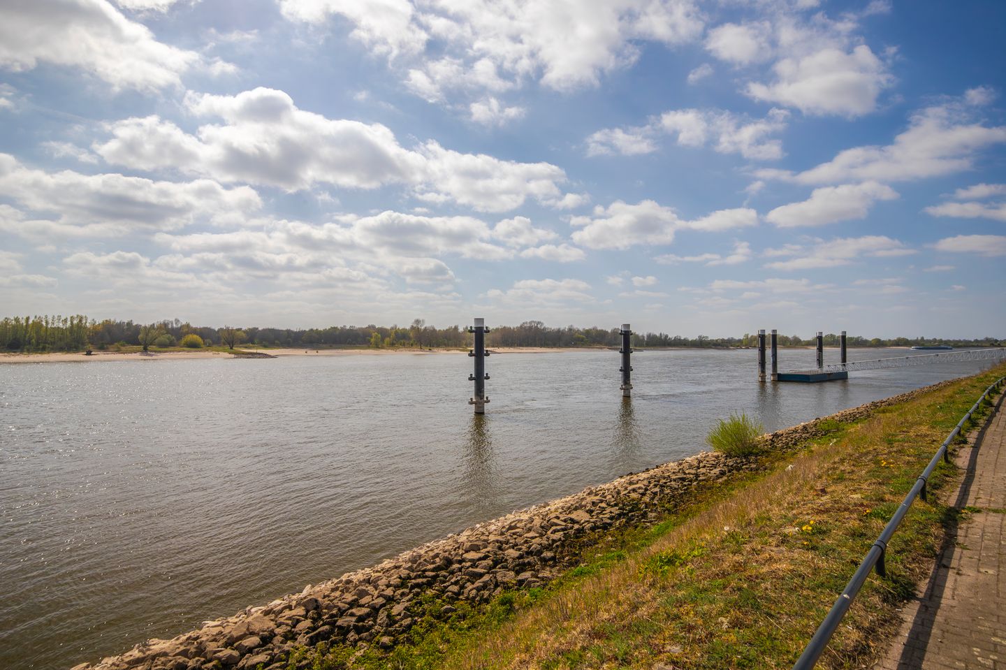 Photo 34 of Rheastraat 5