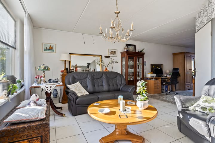 Foto 6 van Debussystraat 31