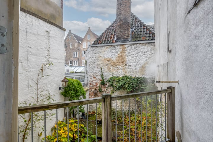 Photo 36 of Wijnstraat 85