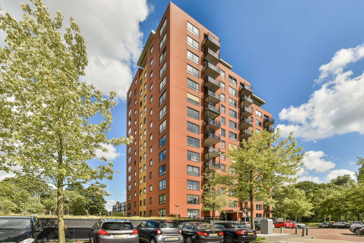 Foto 1 van Fluweelboomlaan 87