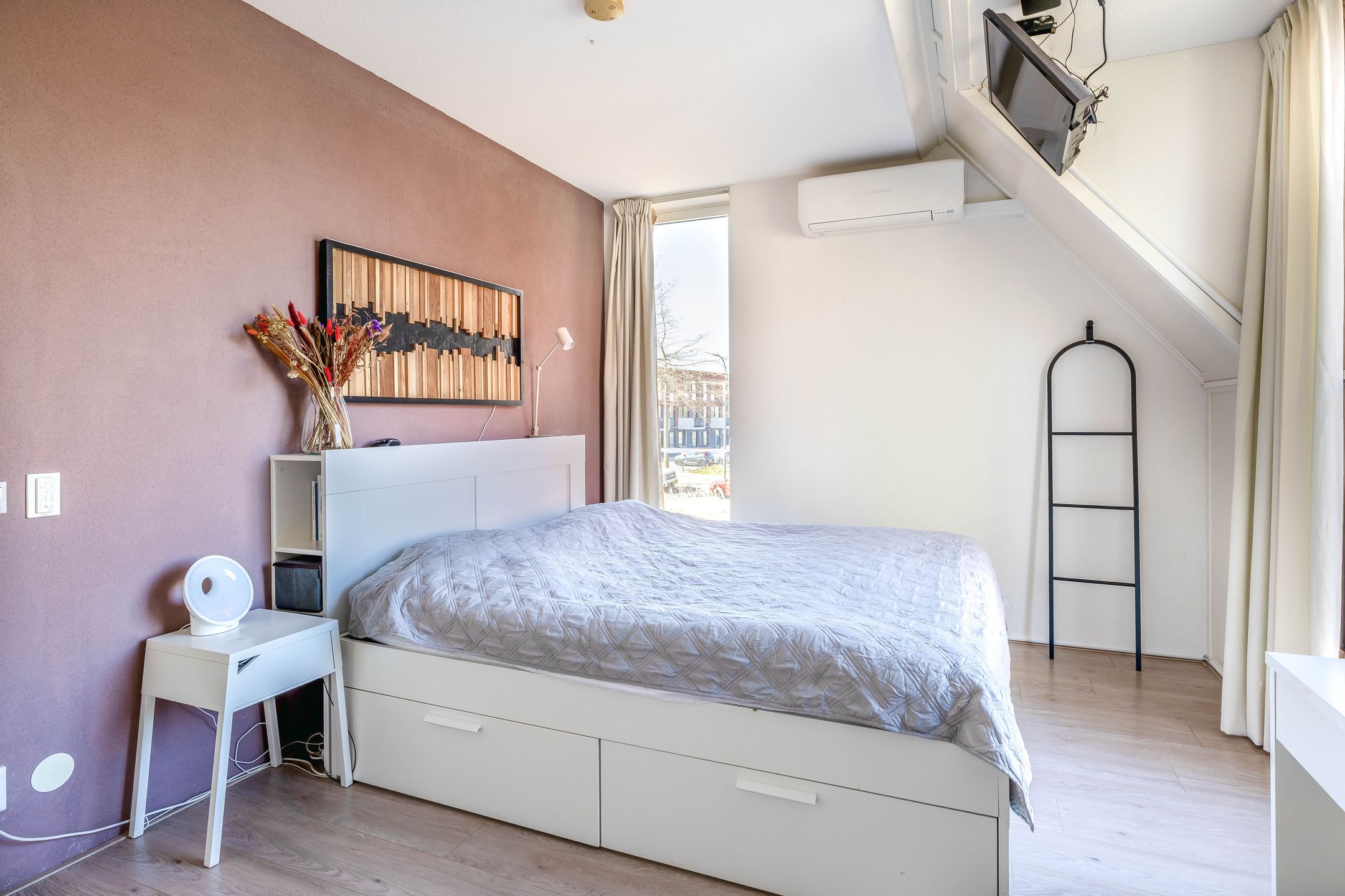 Foto 21 van Grateastraat 45