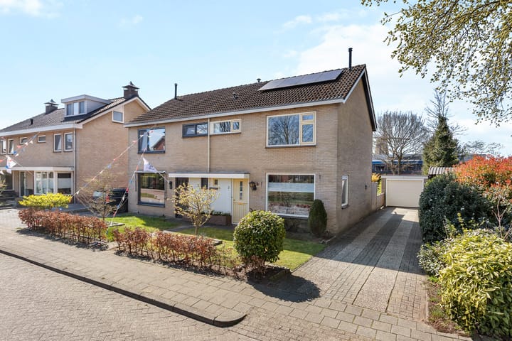 Photo 1 of Zandsteeg 2