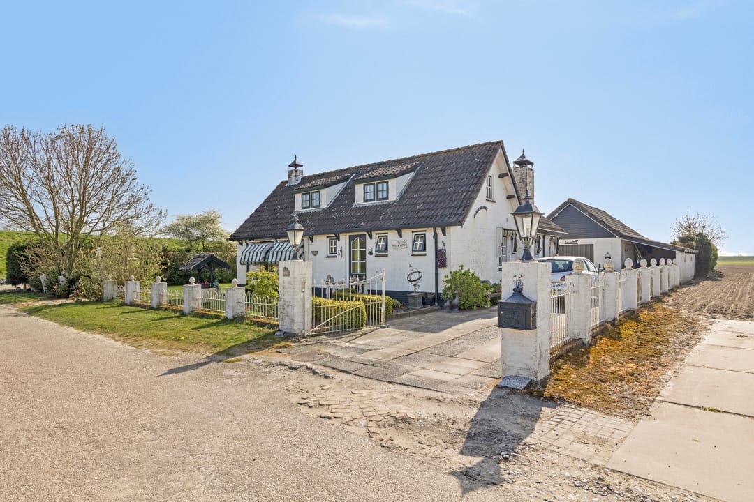 Photo 1 of Staalsweg 1