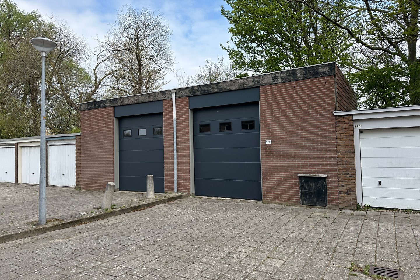 View photo 3 of Jan van Goyenstraat 1170-B