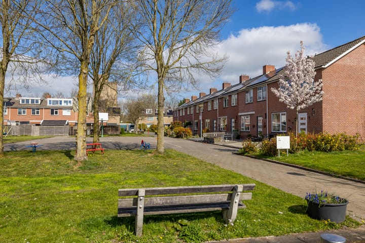 Foto 8 van Radiumstraat 41