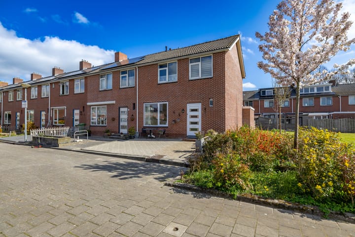 Foto 12 van Radiumstraat 41