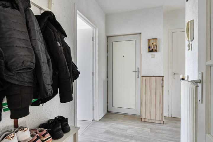 Foto 6 van Poelenburg 419