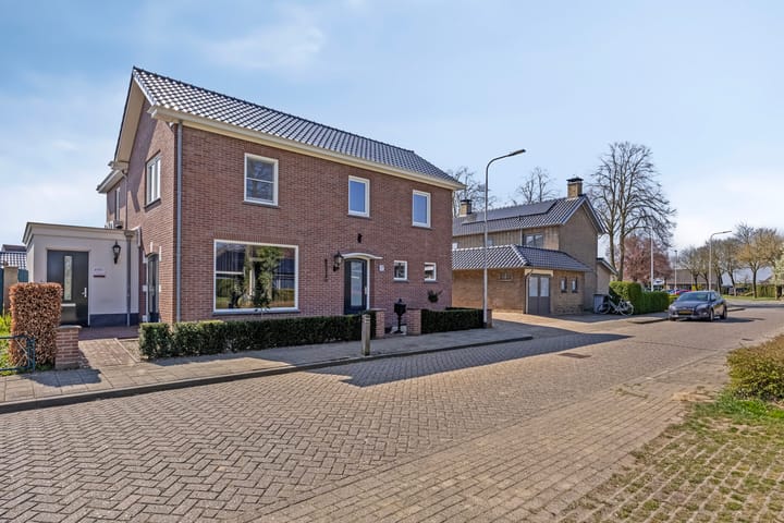 Foto 43 van van Heekstraat 43