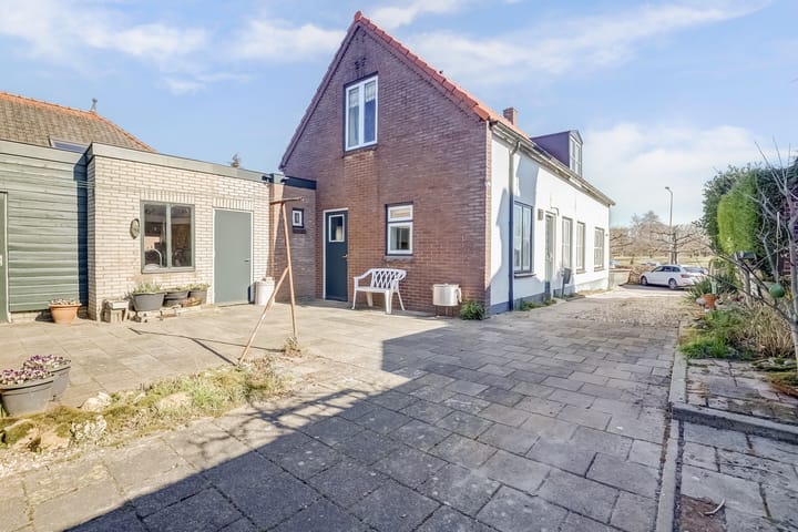 Photo 35 of Wilhelminastraat 3