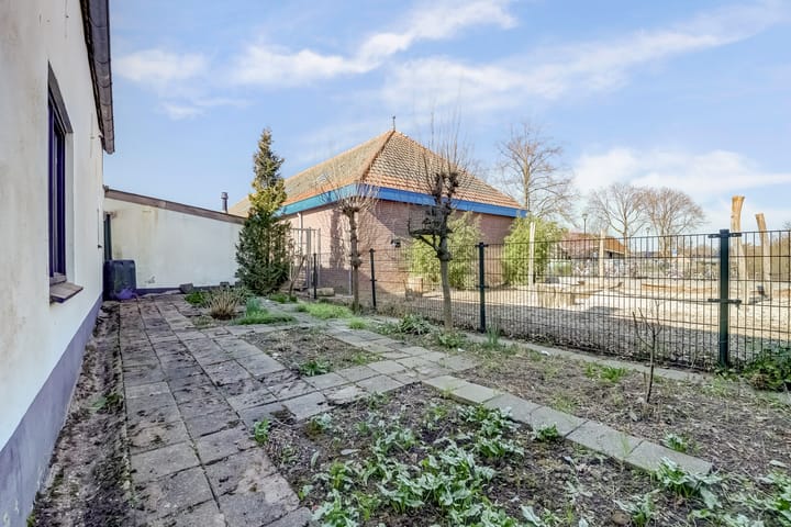 Photo 42 of Wilhelminastraat 3