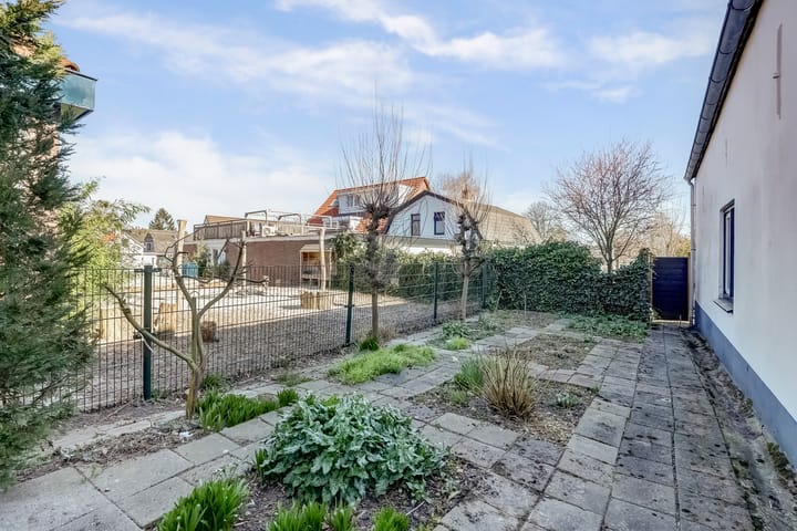 Photo 43 of Wilhelminastraat 3