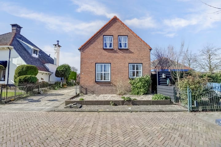 Photo 44 of Wilhelminastraat 3