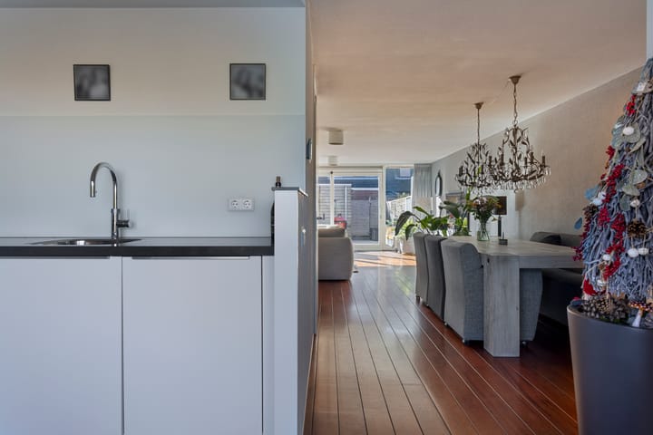 Foto 10 van Dijkwacht 116