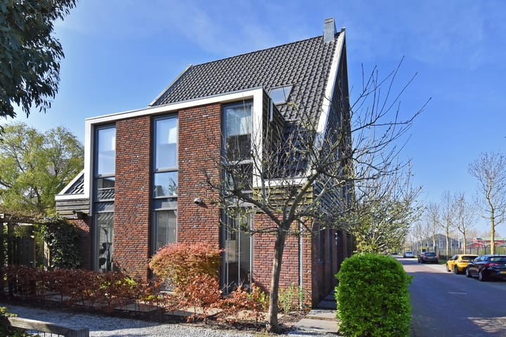 Foto 49 van Gentiaan 47