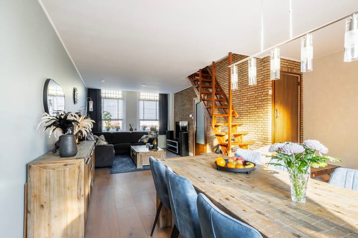 Foto 12 van Arnold Hoogvlietstraat 81