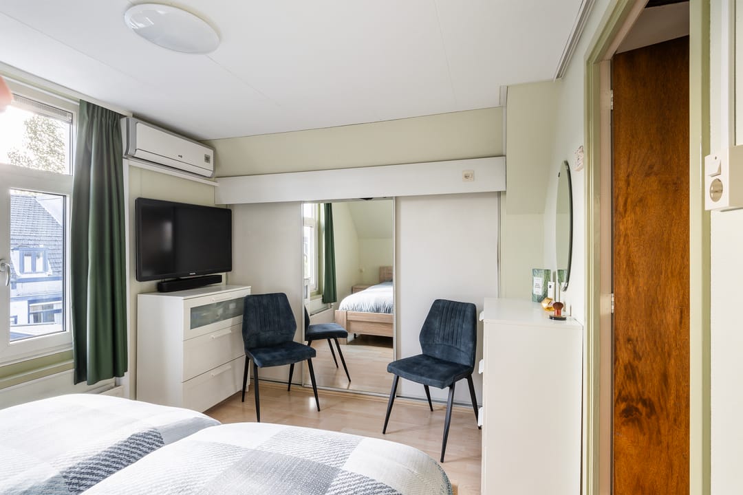 Photo 26 of Arnold Hoogvlietstraat 81