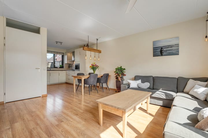 Foto 8 van Breitnerstraat 2