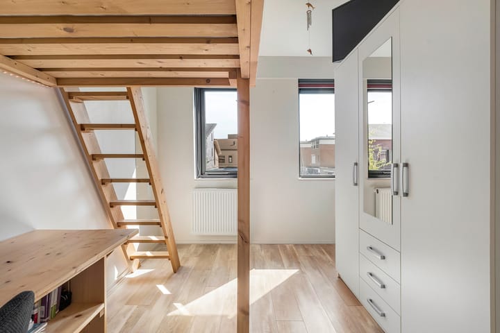 Foto 23 van Breitnerstraat 2