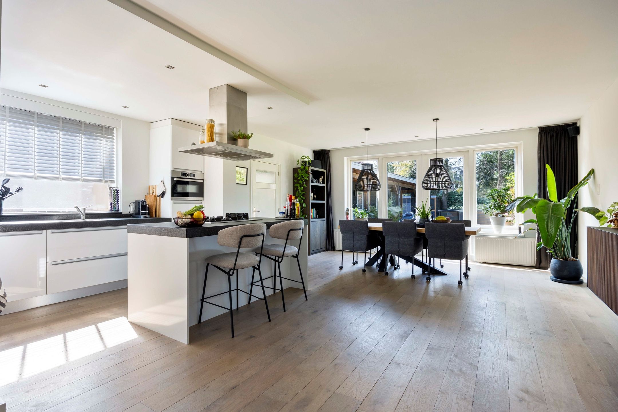 Foto 3 van Van Limburg Stirumstraat 18